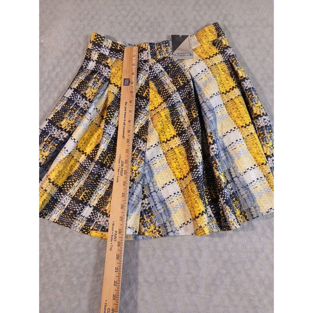 Project Runway A-line Fit And Flare,Size M Skirt, Short Abstract Print NWT - Picture 2 of 9